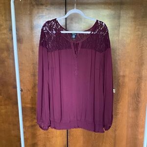 EUC MAROON WOMENS TORRID TOP